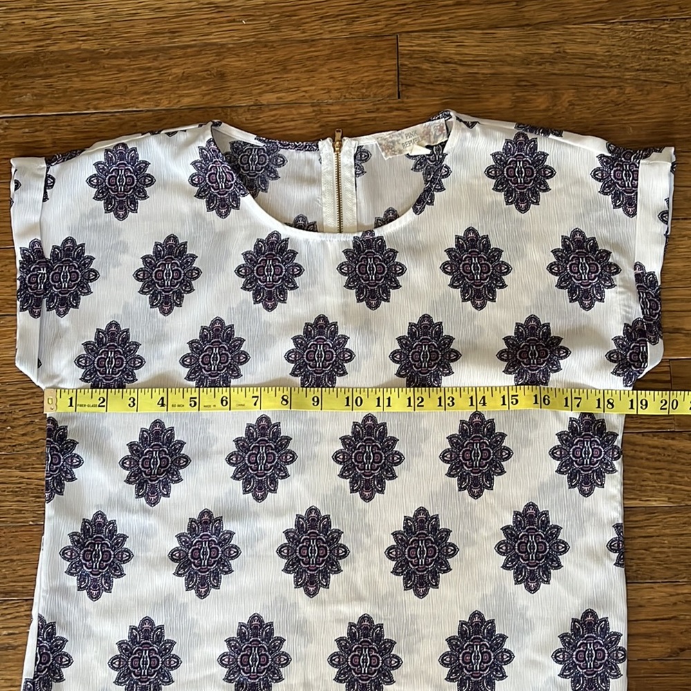 Pink Republic blouse Ivory Paisley top - size Medium - Picture 11 of 12